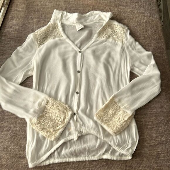 Ella Moss Tops - Ella mass blouse